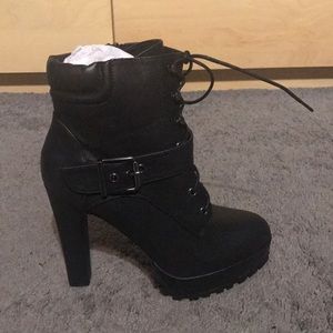 BRAND NEW Just Fab Boots